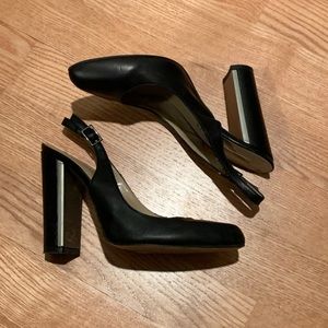 BLACK BCBG SLINGBACK CHUNKY HEEL - Size 37.